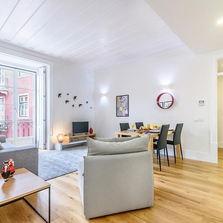 Modern Flat In Downtown Lisbon By Lovelystay Ngoại thất bức ảnh